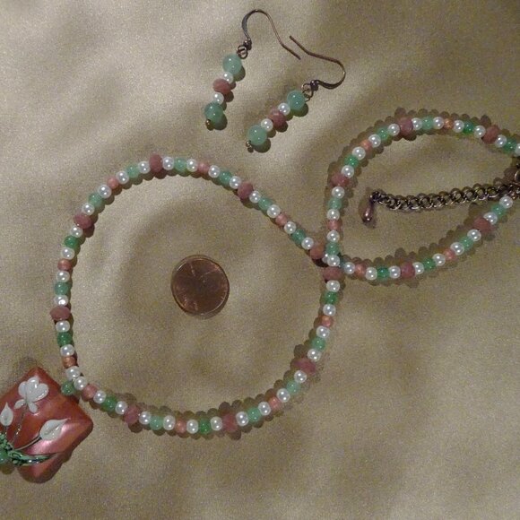 Original necklace and earring set with Grace Lampwork focal in two styles - Picture 3 of 8